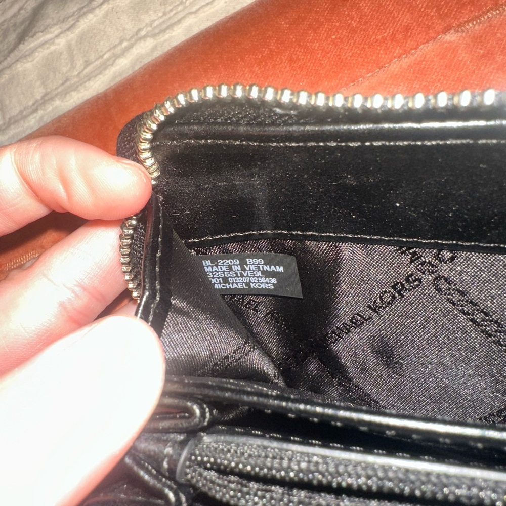 Michael Kors Black Zip-Around Wallet - Picture 2 of 7